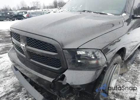 2014 Ram 1500 Express z USA, uszkodzony, nr VIN 1C6RR7FT0ES300387